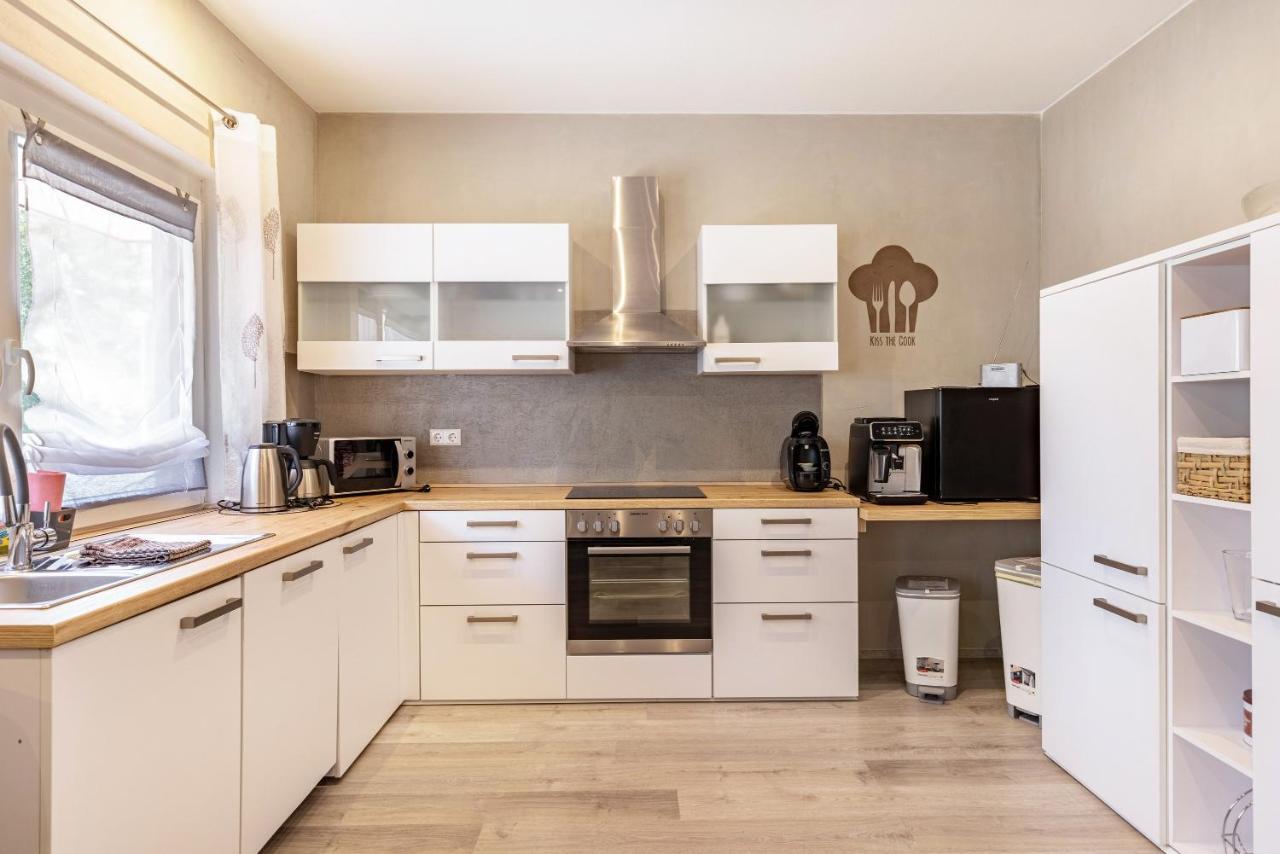 Fuer Traufgaengerle Apartment Albstadt Bagian luar foto